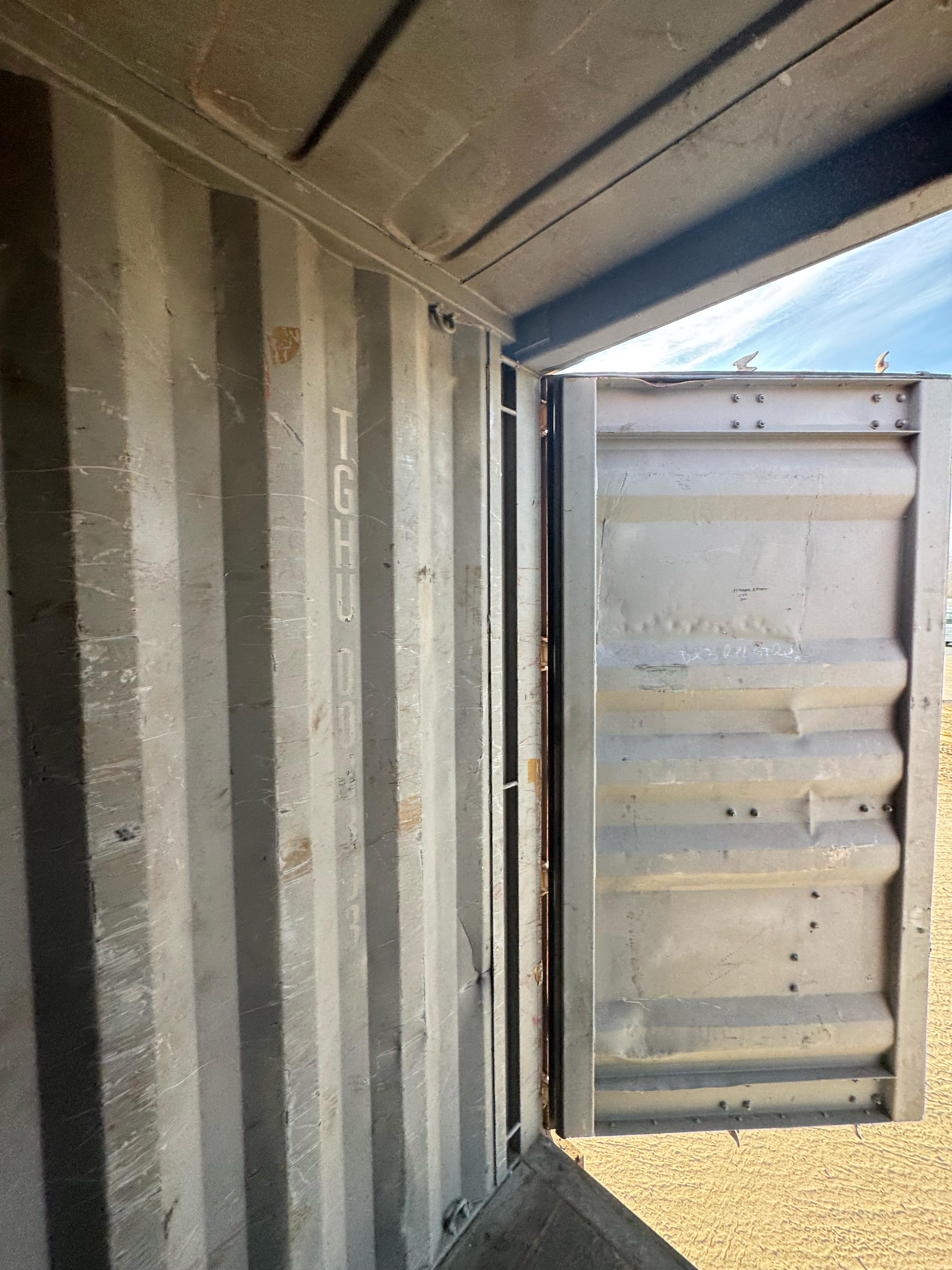 Морской контейнер TGHU0063937